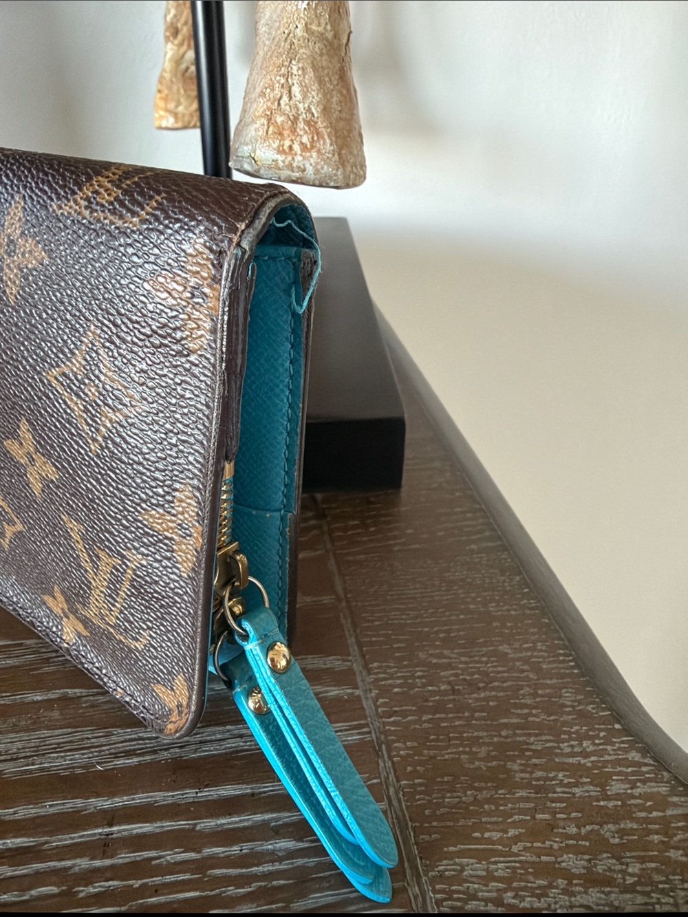Louis Vuitton Insolite Monogram Wallet - Picture 2 of 14